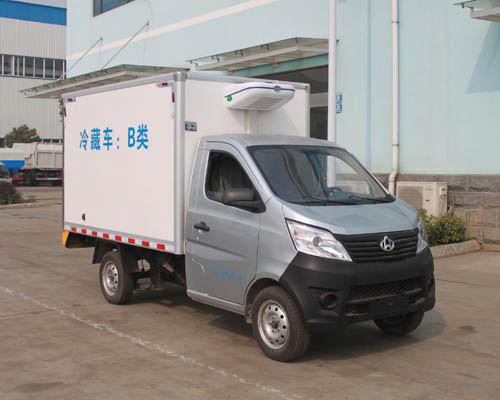 程力威牌CLW5020XLC5型冷藏车